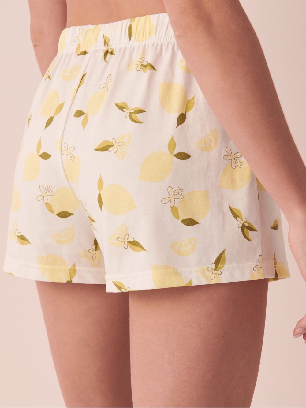 🍋 Lemon Flower Print Short Pajama Set 🍋 - Picture 4 of 11